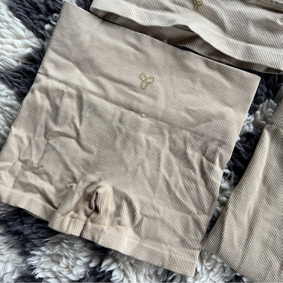 3 piece Aritzia TNA tan beige workout set top shorts and leggings - Picture 2 of 10